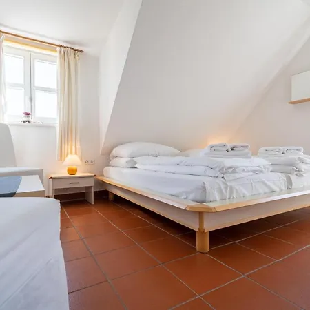 Rugana - Komfort Mit 2 Schlafzimmern Und Terrasse B01 * Dranske